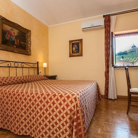 Hotel La Vecchia Fattoria Loreto Zewnętrze zdjęcie