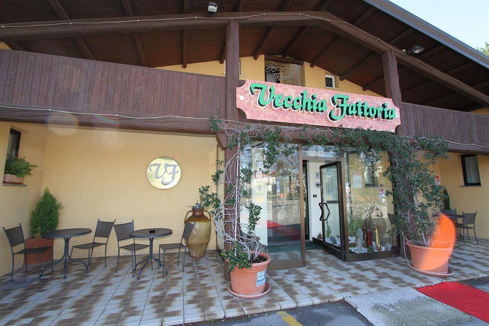 Hotel La Vecchia Fattoria Loreto Zewnętrze zdjęcie