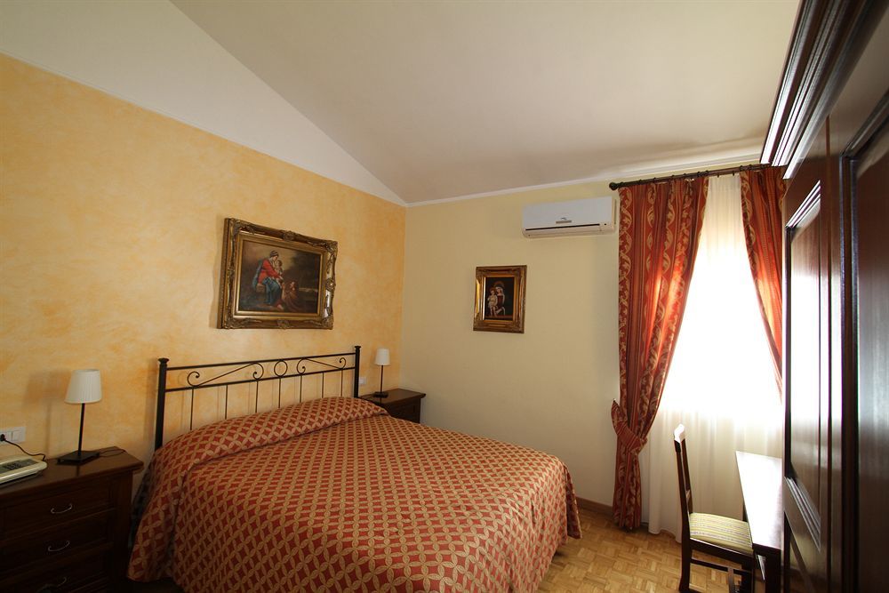 Hotel La Vecchia Fattoria Loreto Zewnętrze zdjęcie